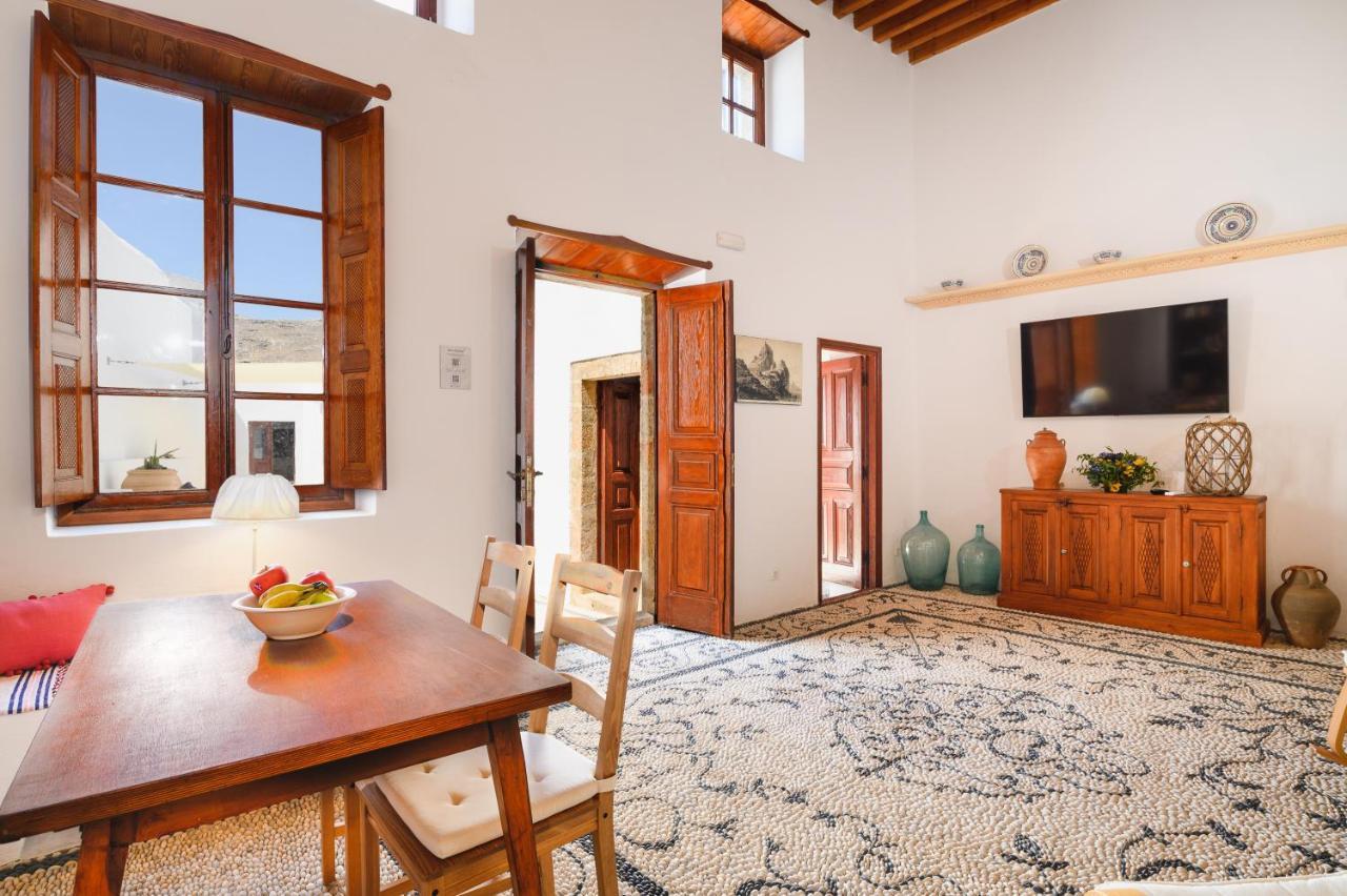 Villa Nouna Линдос Экстерьер фото